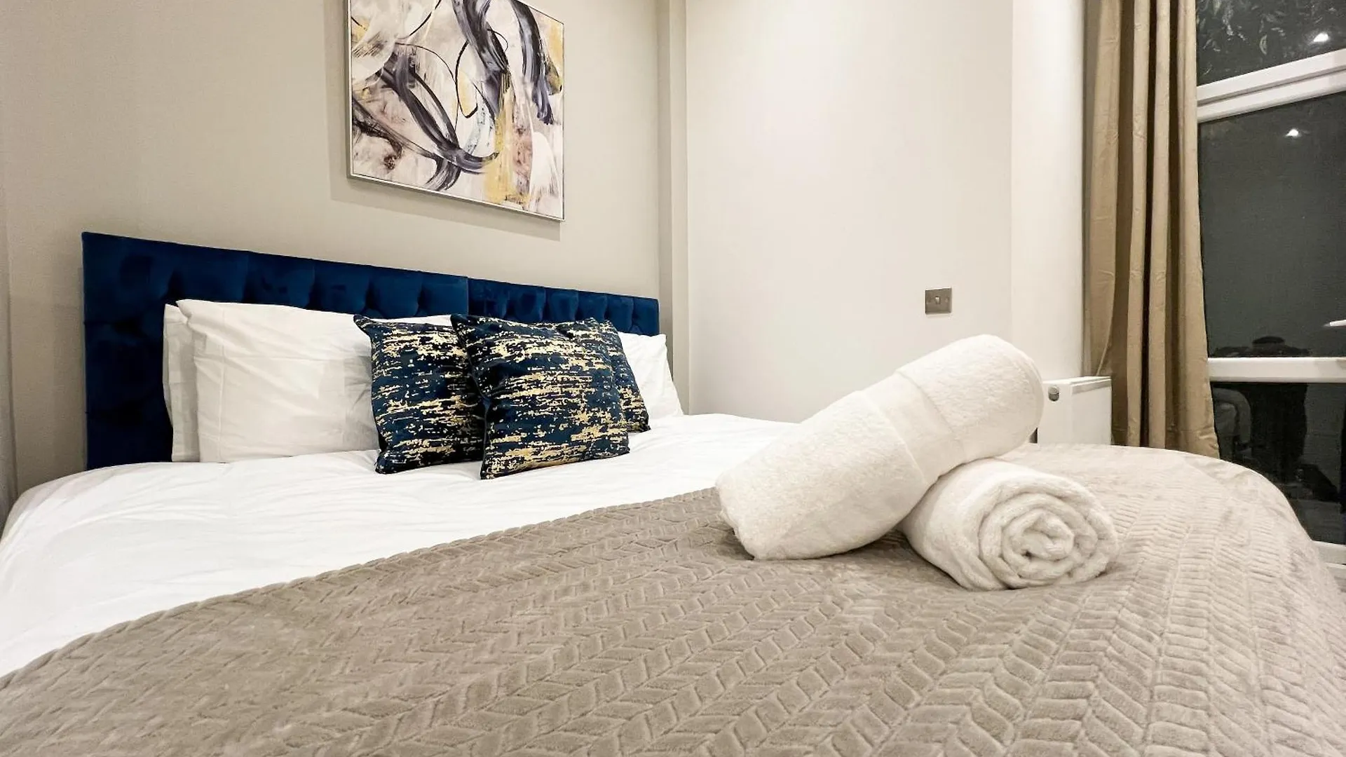 Apartment Stylish 2 Bedroom Flat City Centre - Free Parking Cardiff United Kingdom