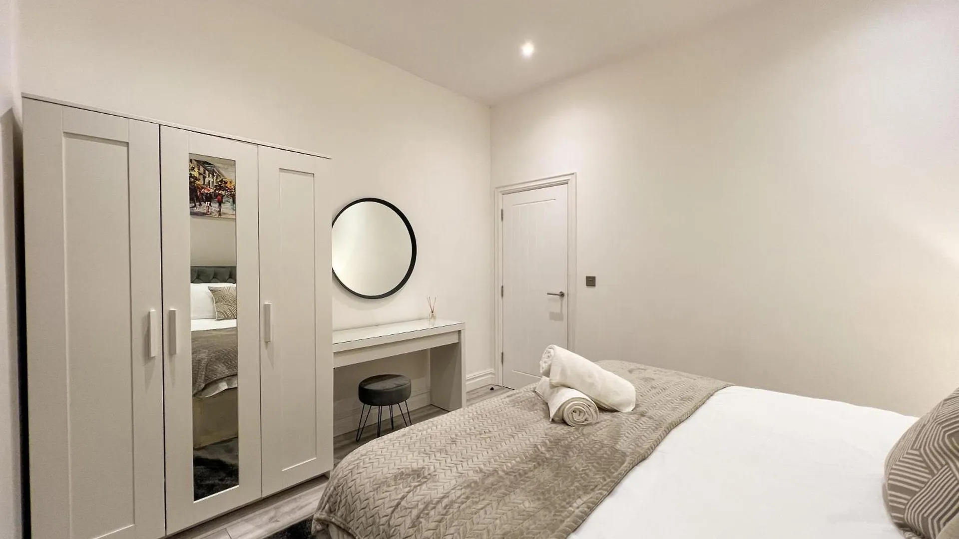 Apartment Stylish 2 Bedroom Flat City Centre - Free Parking Cardiff
