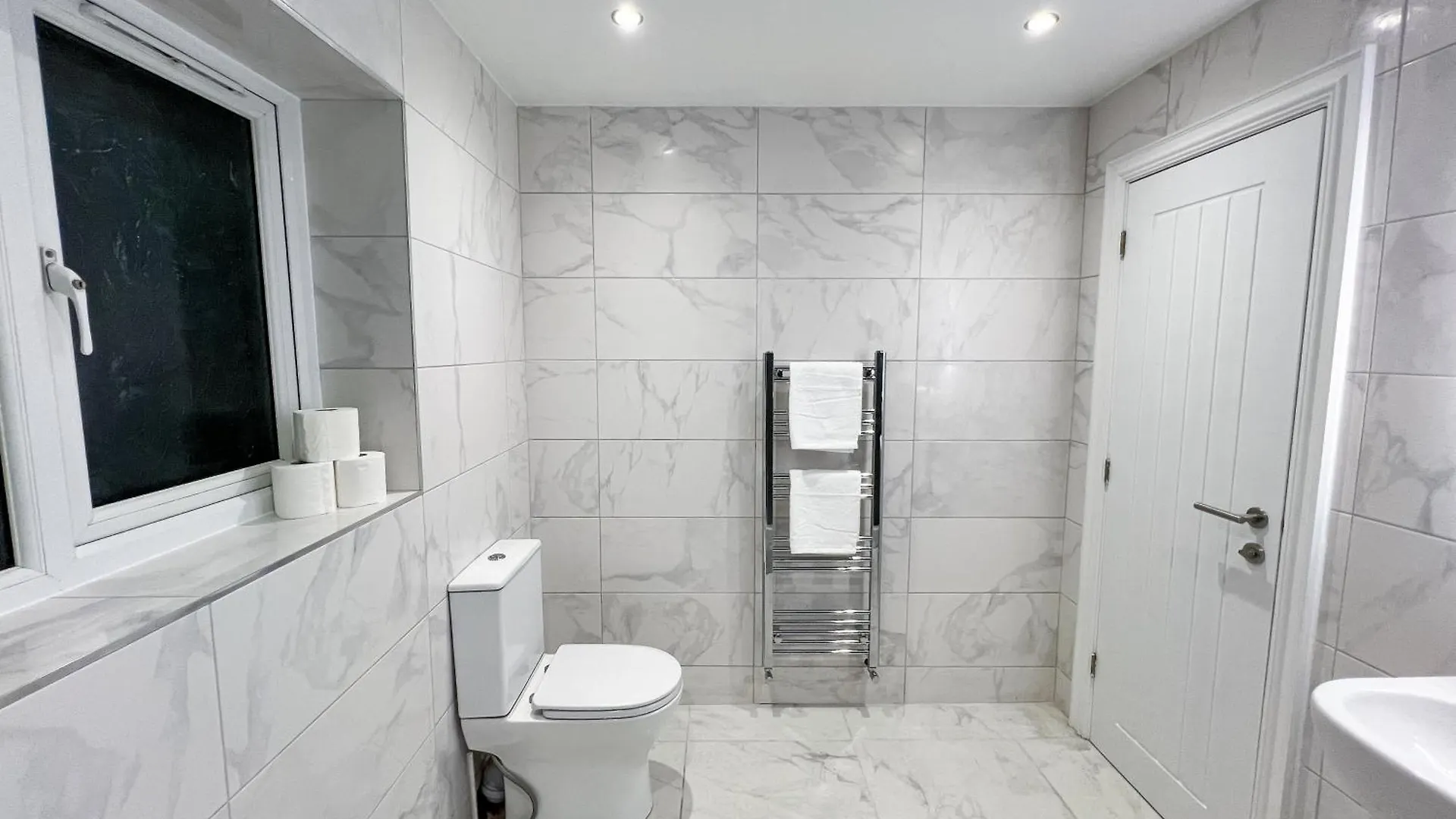 Apartment Stylish 2 Bedroom Flat City Centre - Free Parking Cardiff